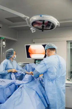 Малоінвазивна операція на легенях з відеоконтролем — Науковий центр Яновського